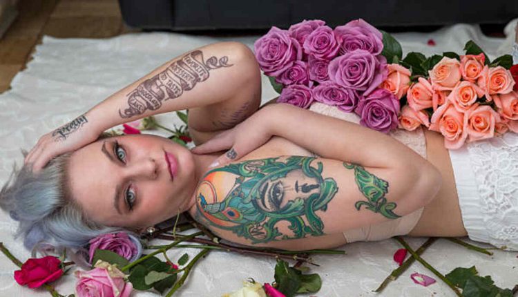 Flower Tattoos For Thighs