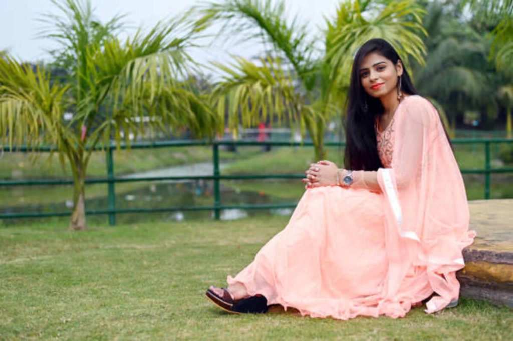 Lucknowi Dress - A Delicate Vision of Beauty