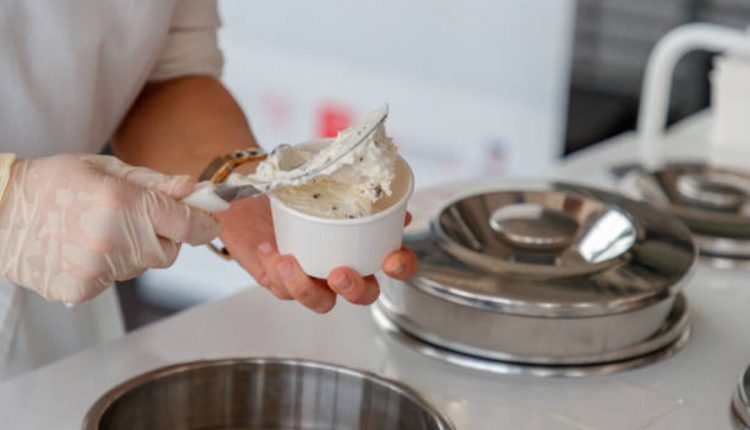 بستنی ساز نیکنام