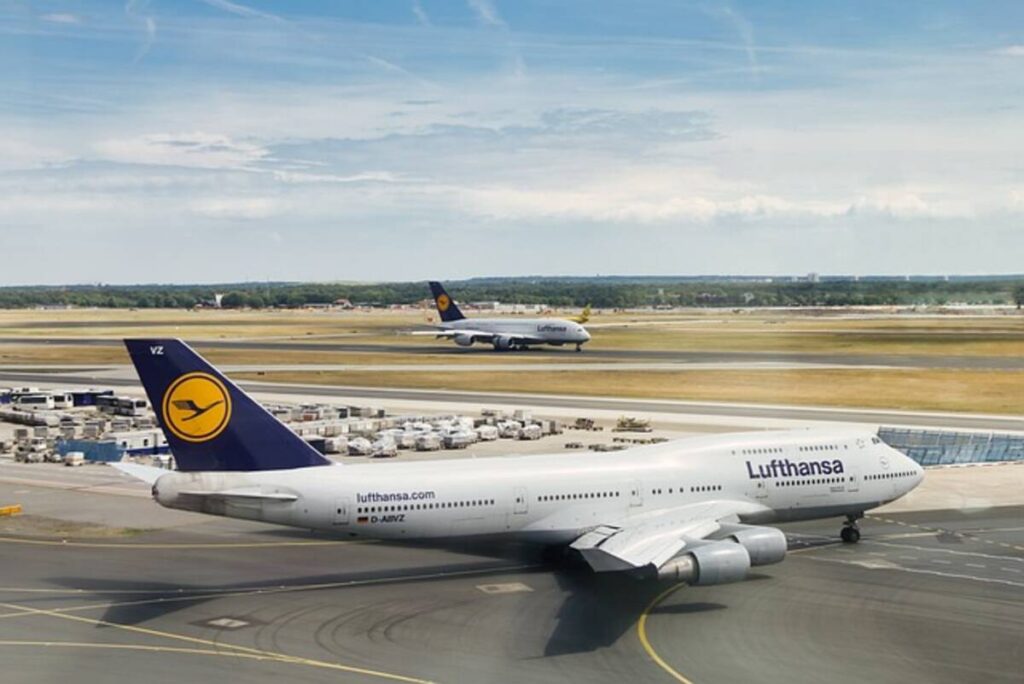 What is the best pilot training school in the world