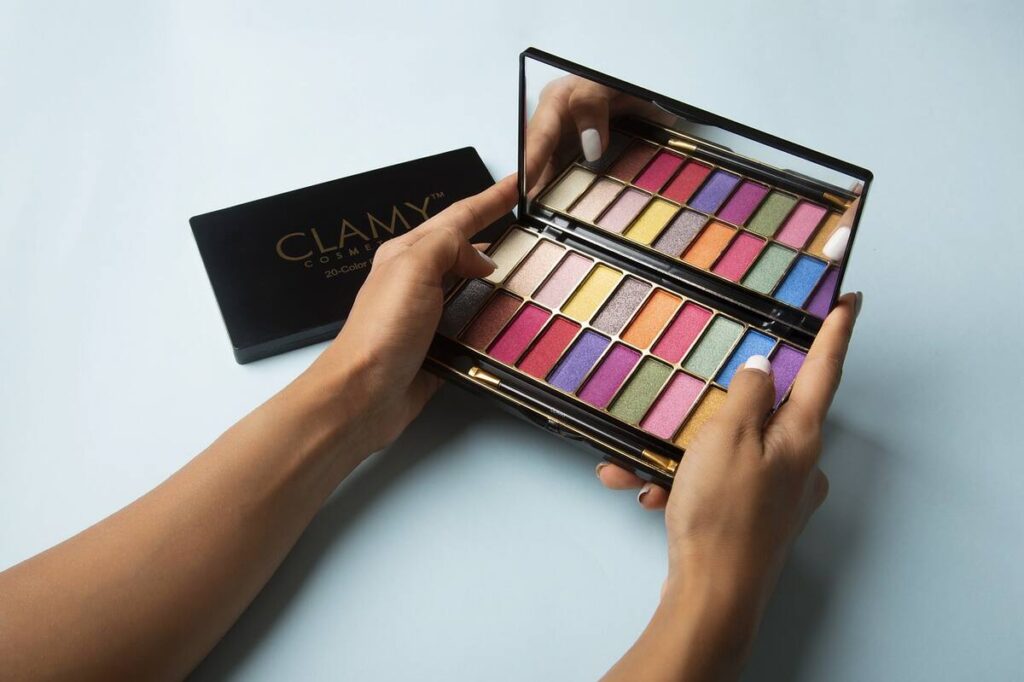 colorful eyeshadow palette