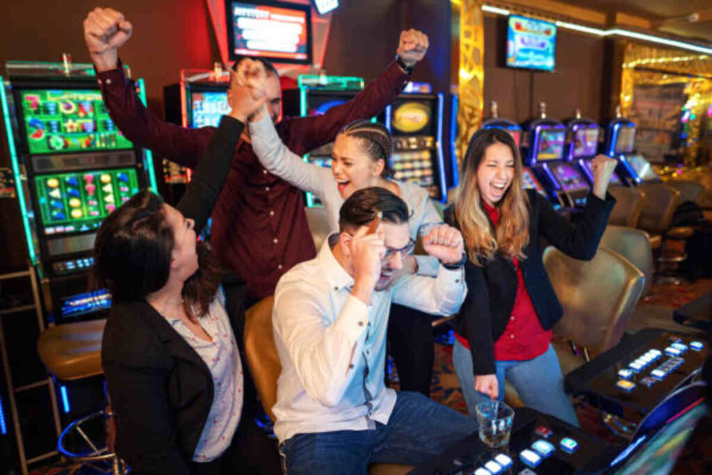 Exploring the Excitement of Glowin88 Slots