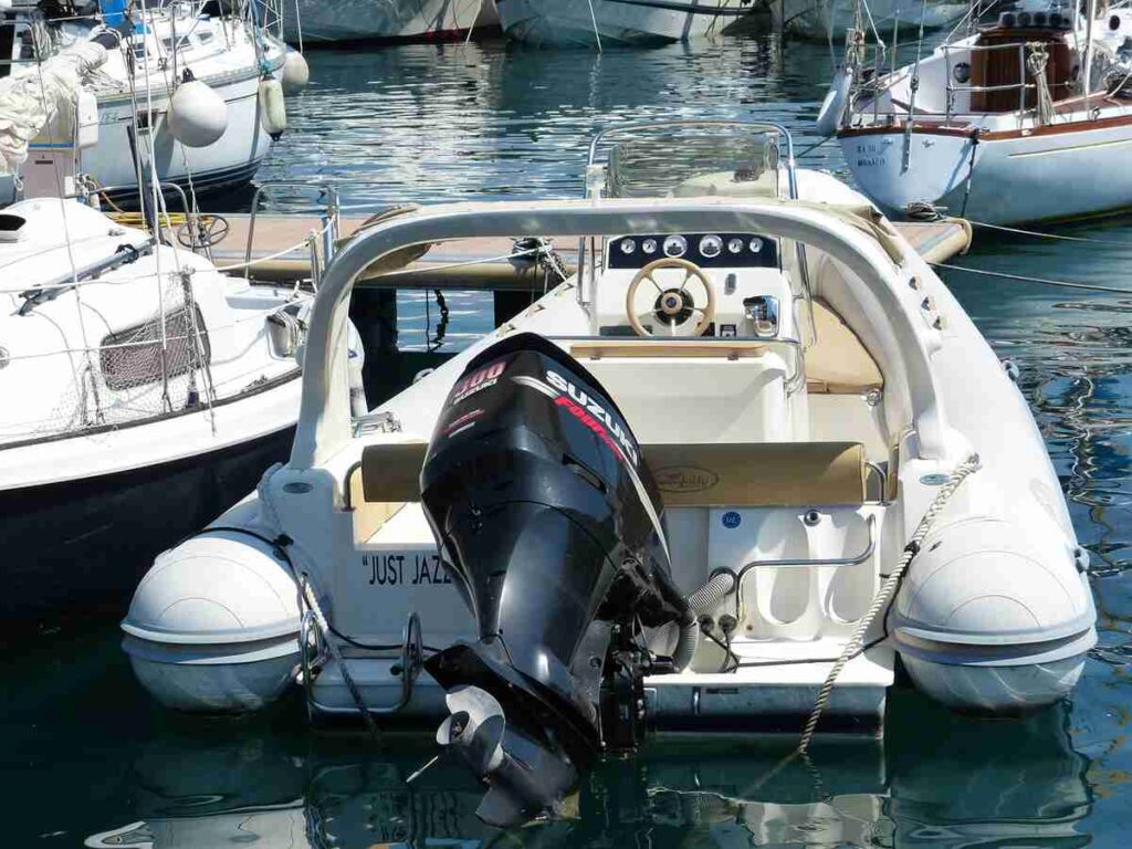 outboard motors 1