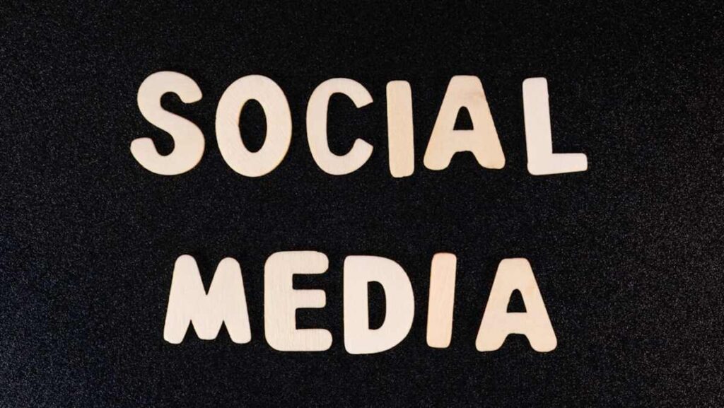 Creative Hashtag Games to Boost Engagement 2 bursatil 2